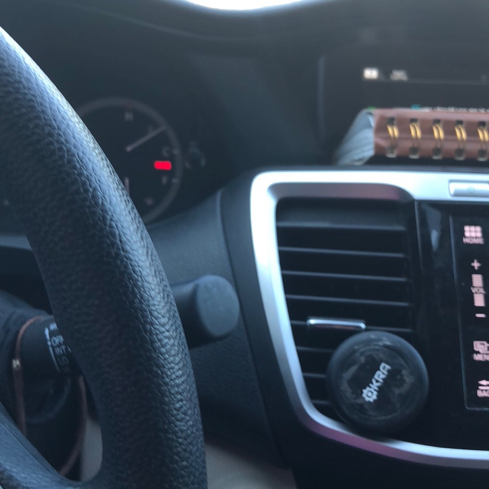 Meet your Posher, Eva